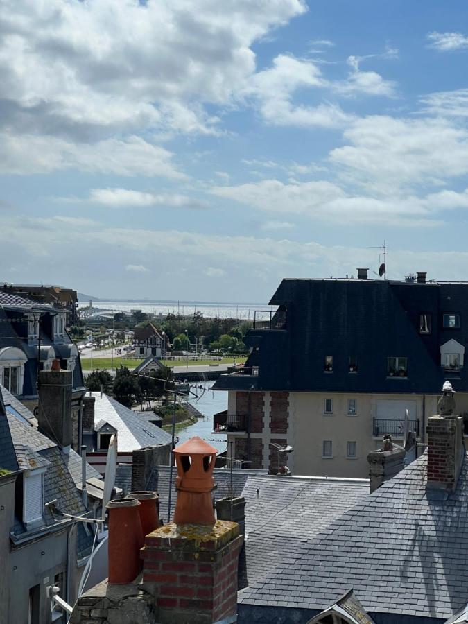 Le Cocooning T2 Renove Et 5Min A Pied De La Mer Au Coeur De Trouville Экстерьер фото